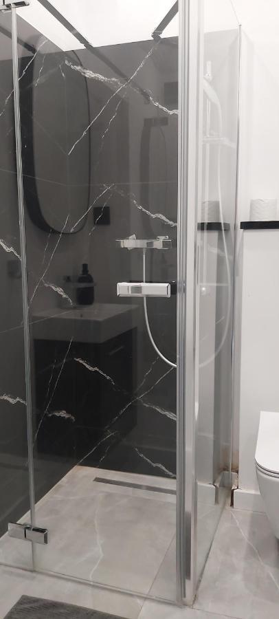 غدانسك Central Apartments Astoria 1 المظهر الخارجي الصورة